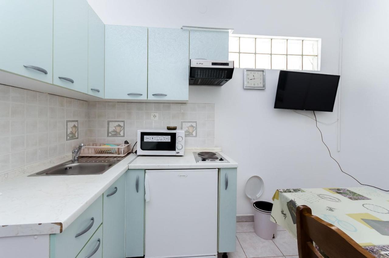 Apartments Anica J Lopar Bagian luar foto